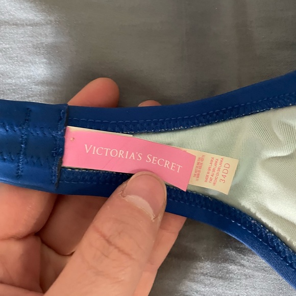 Victoria Secret Bikini - Picture 3 of 5